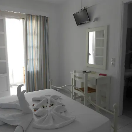Nicolas Hotel *